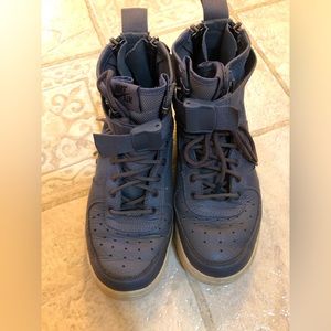 Nike AF1 Mid gray Sz 5.5Y / 7W / 24cm